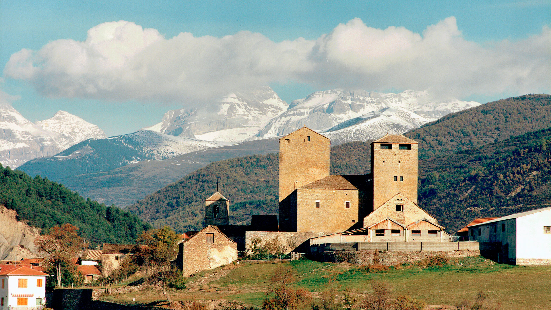 castillo museo de Larrés